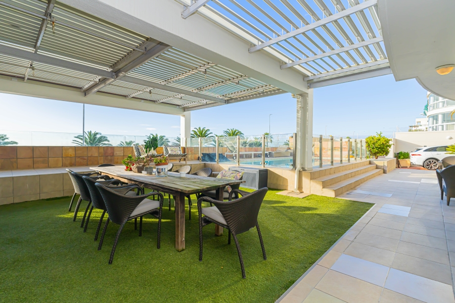 To Let 4 Bedroom Property for Rent in Mouille Point Western Cape
